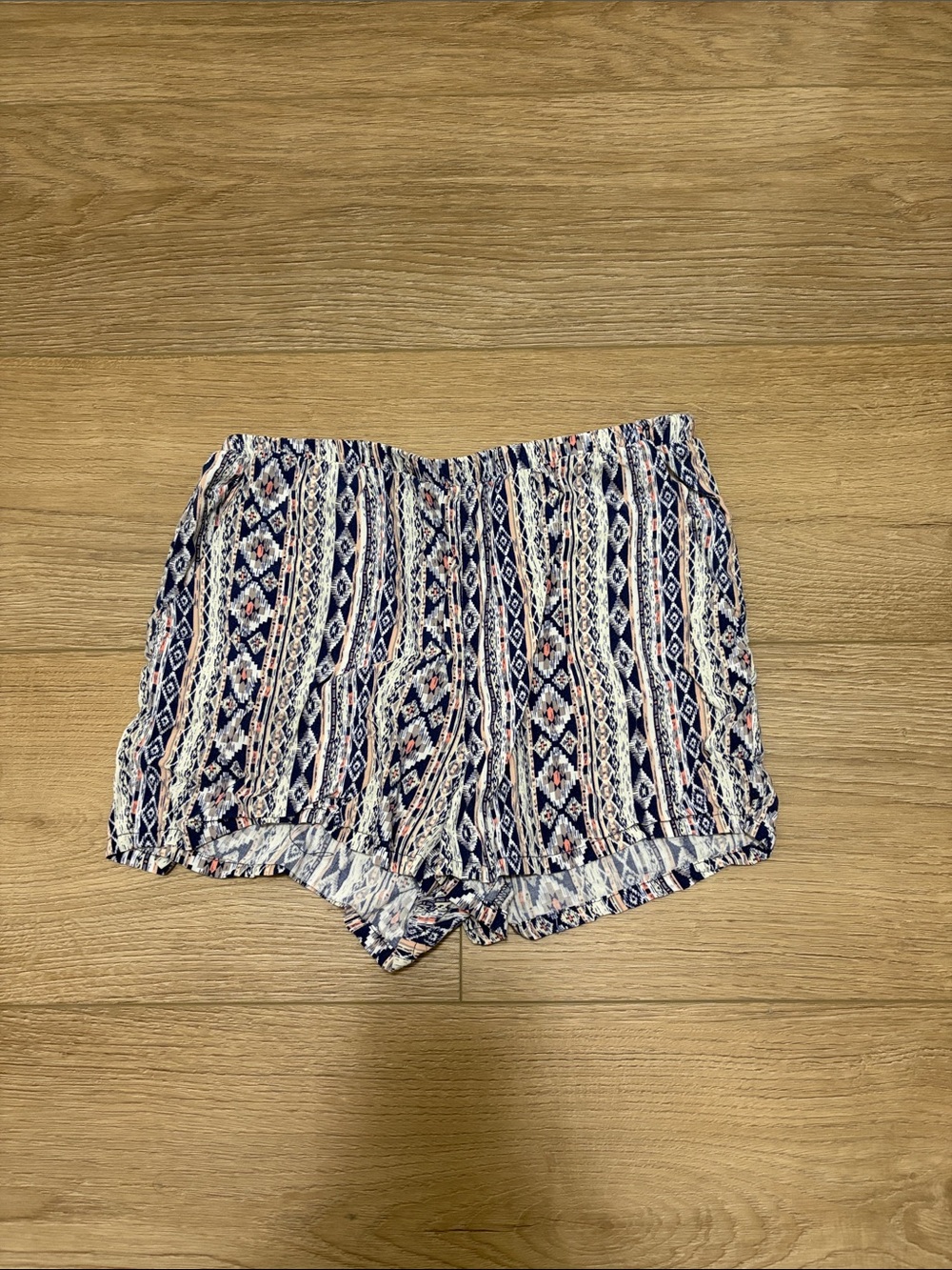 Medium Women’s Navy Aztec Print Lightweight Shorts